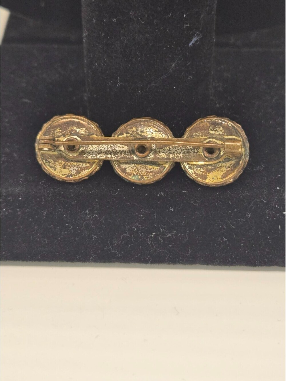 Antique Victorian Amber Glass Brooch Gold Tone 3 Stone Sash Pin T-Bar C-Clasp - Picture 3 of 3